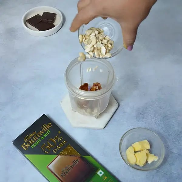 Bournville Cashew Chocolate Frosting - Add broken cashews