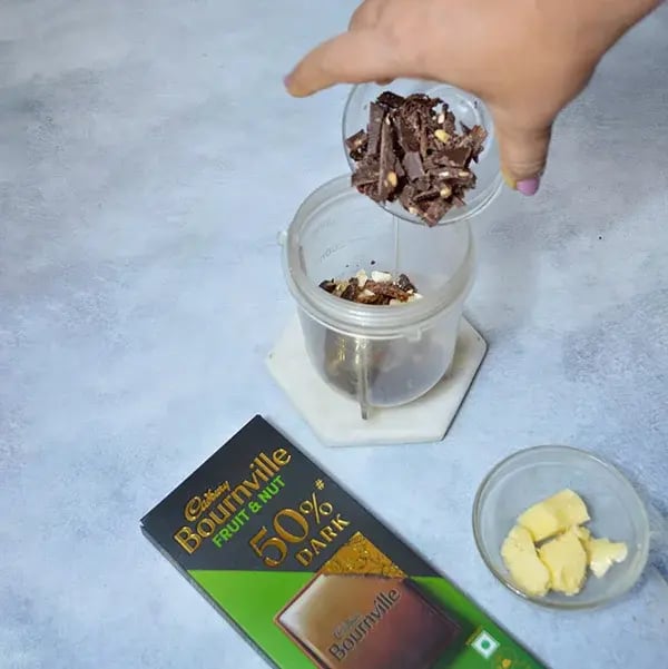 Bournville Cashew Chocolate Frosting - Add chopped Cadbury Bournville chocolate