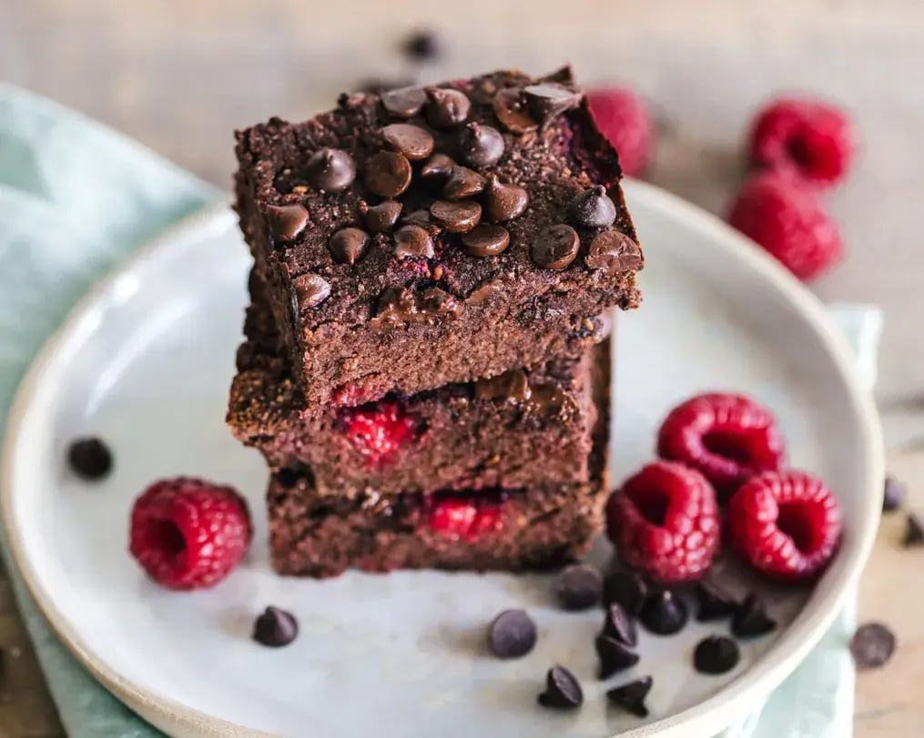 Chocolate Chip Brownies With Raspberries