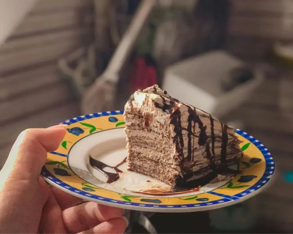 Saffron Cake With Chocolate Drizzle