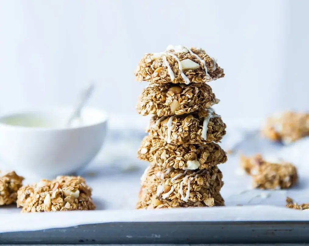 Easy Vegan Salted Caramel Granola Bars