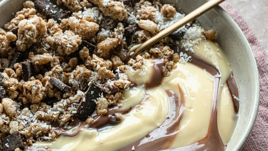 Crunchy Bournville Granola Topping