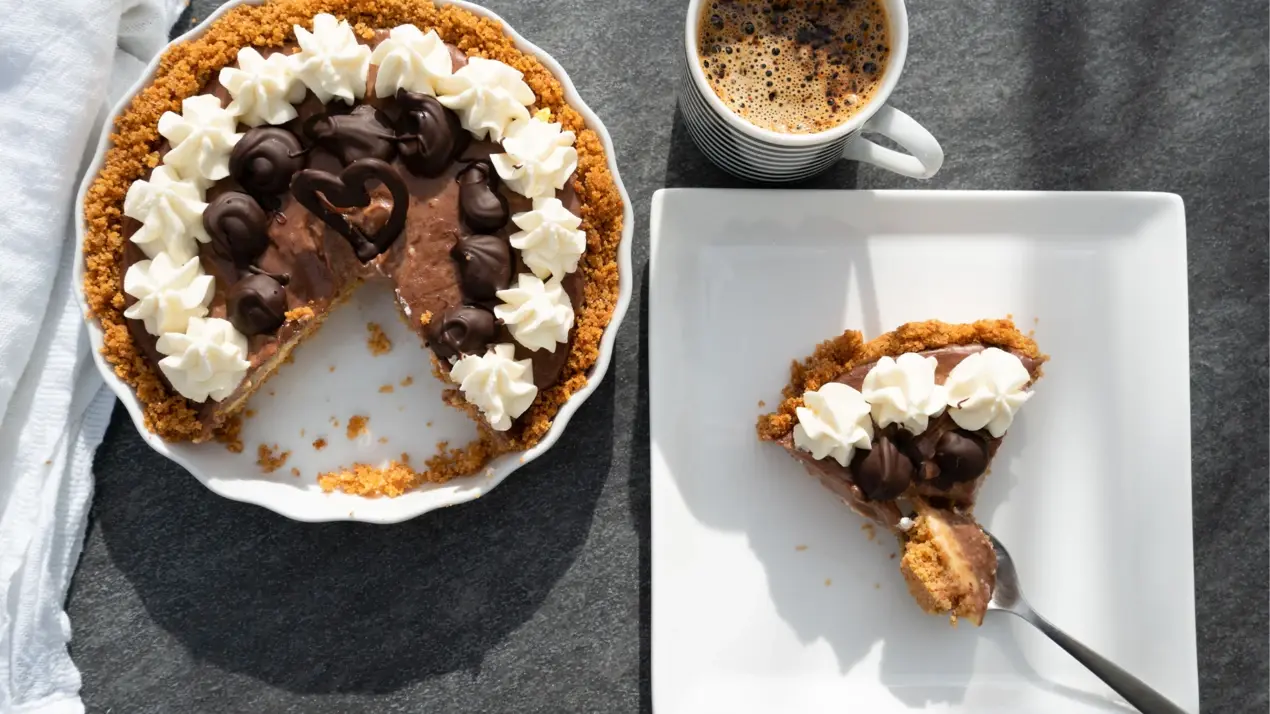 5 Easy Eggless Pudding Pie Ideas To Try At Home