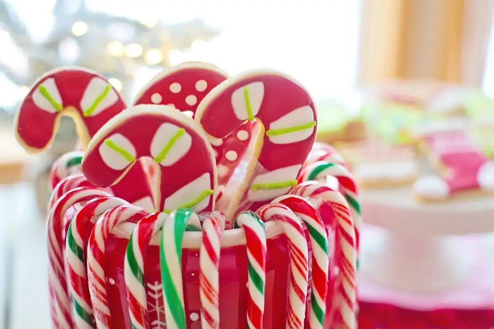 Candy Cane Chocolate Dippers