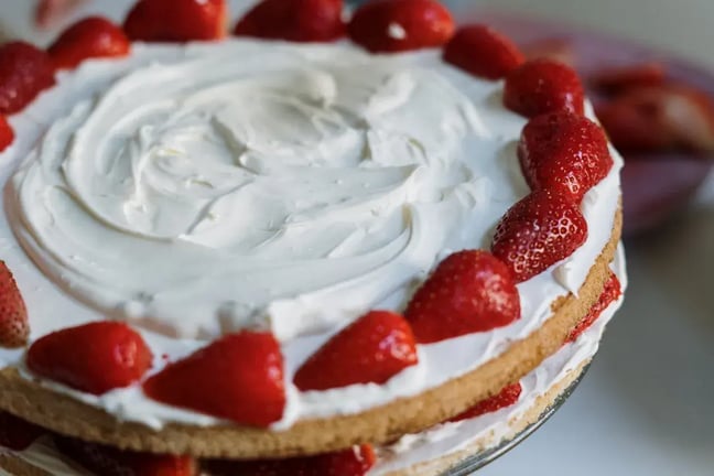 5-Minute Strawberry Dessert Recipes for Last-Minute Party Prep
