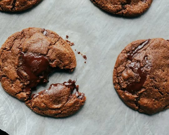 5 Tips for Achieving Melty Chocolate Chunks in Cookies