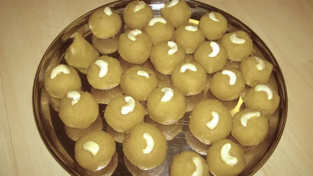 Sattvic Besan Ladoo