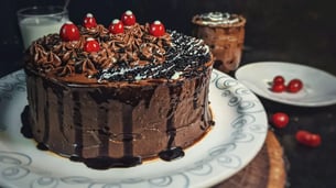 7 Cozy & Innovative Monsoon Dessert Ideas With Chocolate Flavors