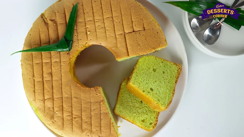 pandan-chiffon-cake