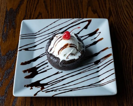7 Steps to Make the Perfect Chocolate Lava Cake for Mom