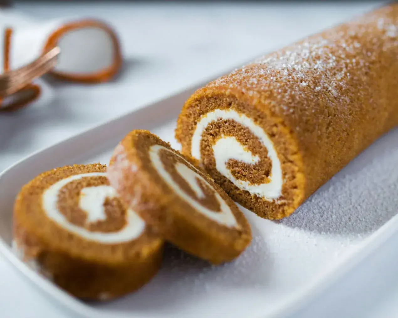 7 Tips on How to Prevent Cracks in Pumpkin Roll Cakes