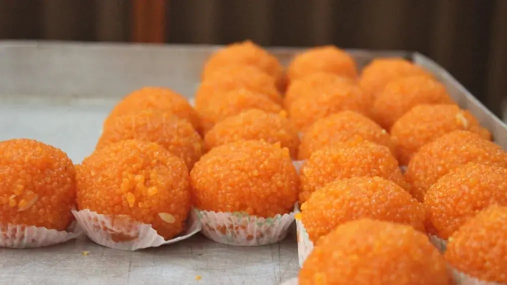 7 Traditional Indian Sweets to Prepare for Shankaracharya Jayanti Pujas - Boondi Ladoo