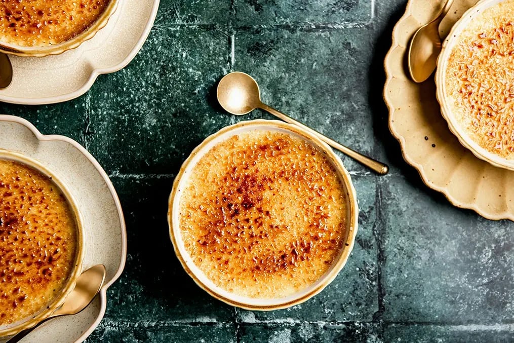 A Variety of Desserts for Every Occasion, from Crème Brûlée to Tiramisu