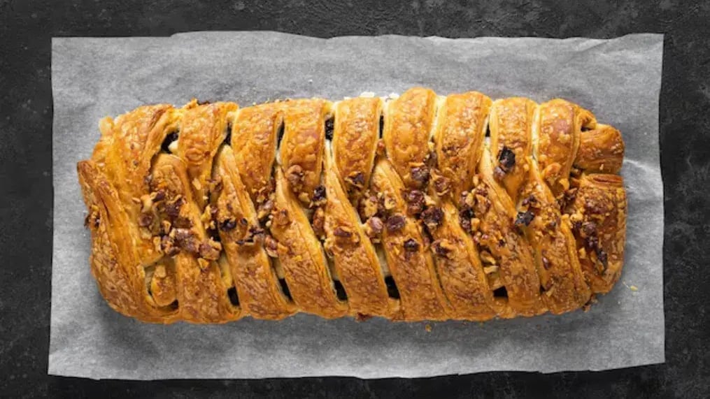 Add The Indian Touch With Dates And Walnut Puff Pastry Braids