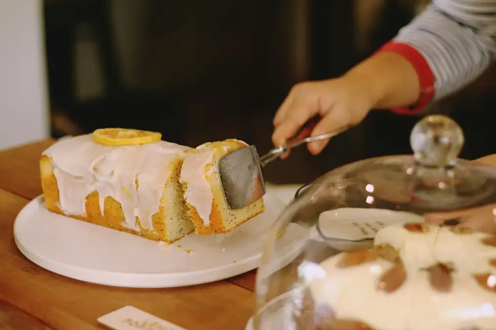 lemon-drizzle-cake