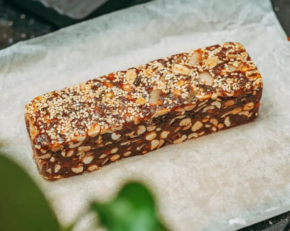 Anjeer and Chocolate Bar: No-Bake Power Snack You Can Make Fast