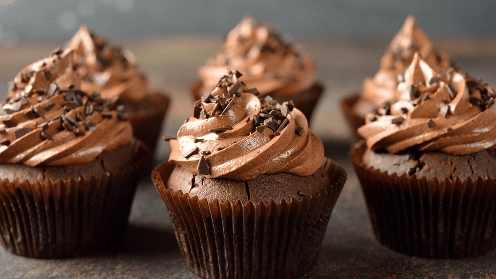 mastering-batter-for-cupcakes-&-muffins-3