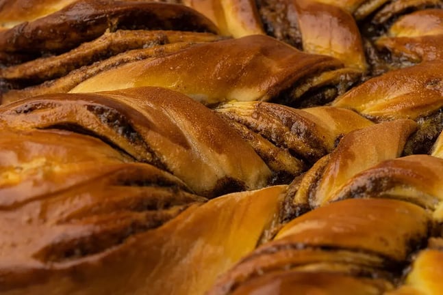 Baking Recipes for Thanksgiving That Will Add Warmth to Your Holiday Table - feature