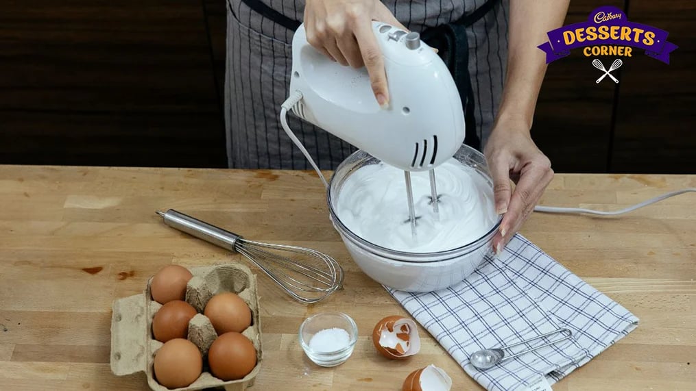 beat-egg-whites-to-form-peaks-3-updated