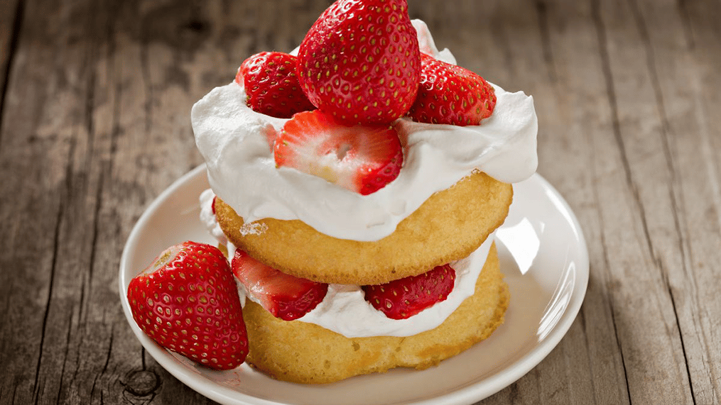 berry-berry-good-these-are-the-5-best-desserts-to-make-with-strawberries-1
