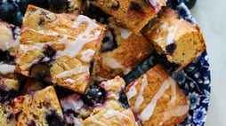 Blondie Dessert Guide: Easy Recipe, Flavor Variations, Baking Tips, And The Difference Between Blondies And Brownies