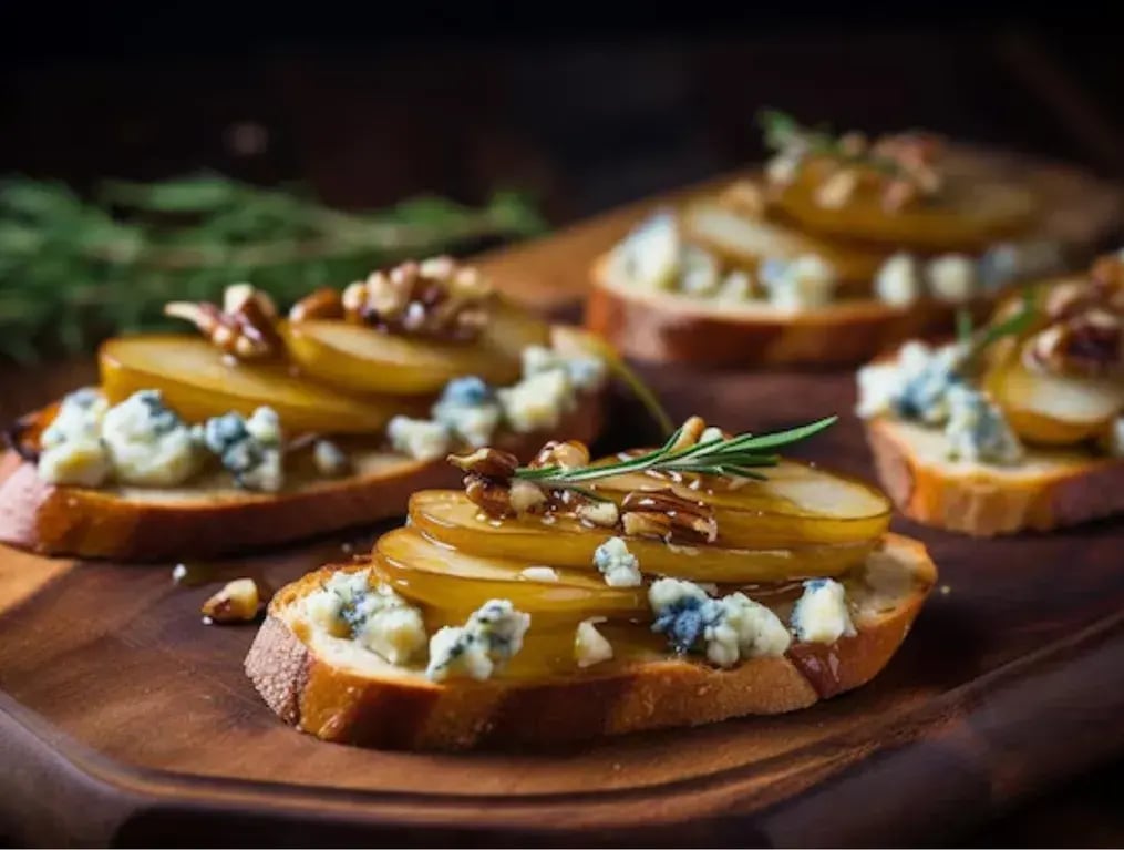 How To Bake Blue Cheese And Pear Crostini