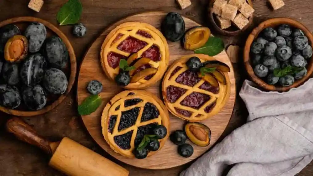 How To Make Classic Blueberry Pie