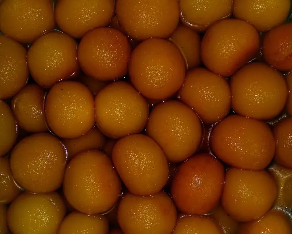 Gulab Jamuns In Sugar Syrup