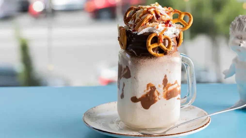 Recipe For Caramel Banana Milkshake With Almond