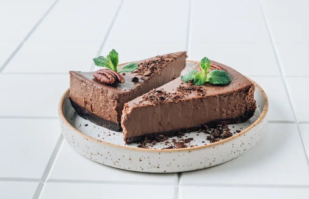 Caramel Pecan Cheesecake Will Elevate Your Dessert Game with Rich Flavors - Caramel Pecan Cheesecake 1