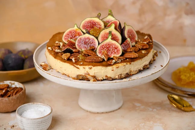 Caramel Pecan Cheesecake Will Elevate Your Dessert Game with Rich Flavors