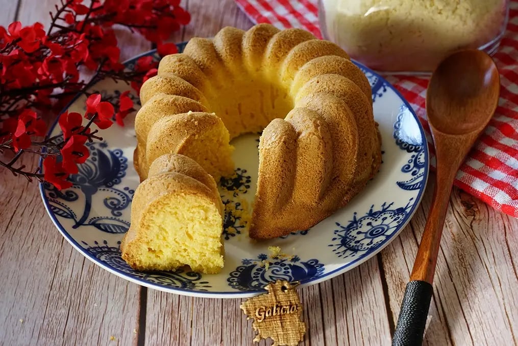 Celebrate Every Occasion with These Irresistible and Flavorful Bundt Cake Recipes - Vanilla Almond Bundt Cake
