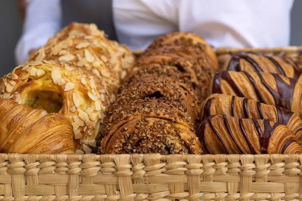 Choco-Filled Puff Pastries: Decadent Recipes for Any Celebration - Hazelnut-Chocolate Turnovers