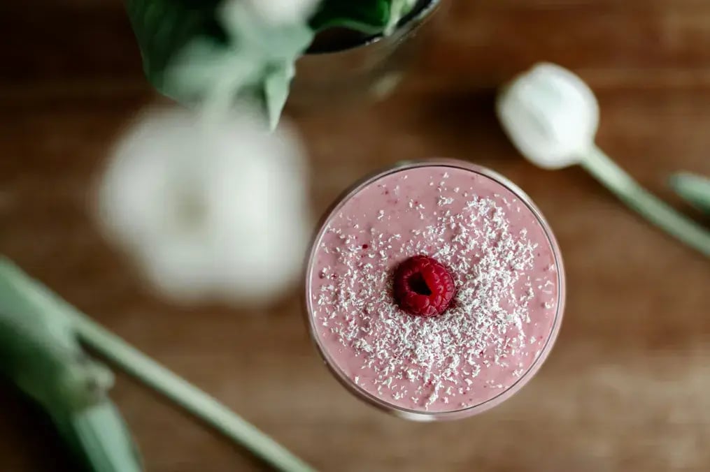 Strawberry Almond Milkshake