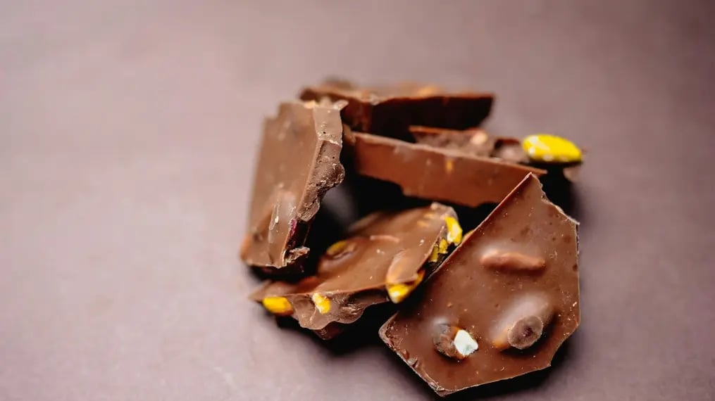 Chocolate And Peanut Brittle