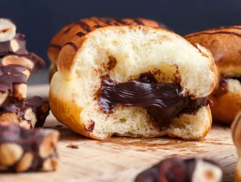 Simple Recipe To Make Chocolate Donuts