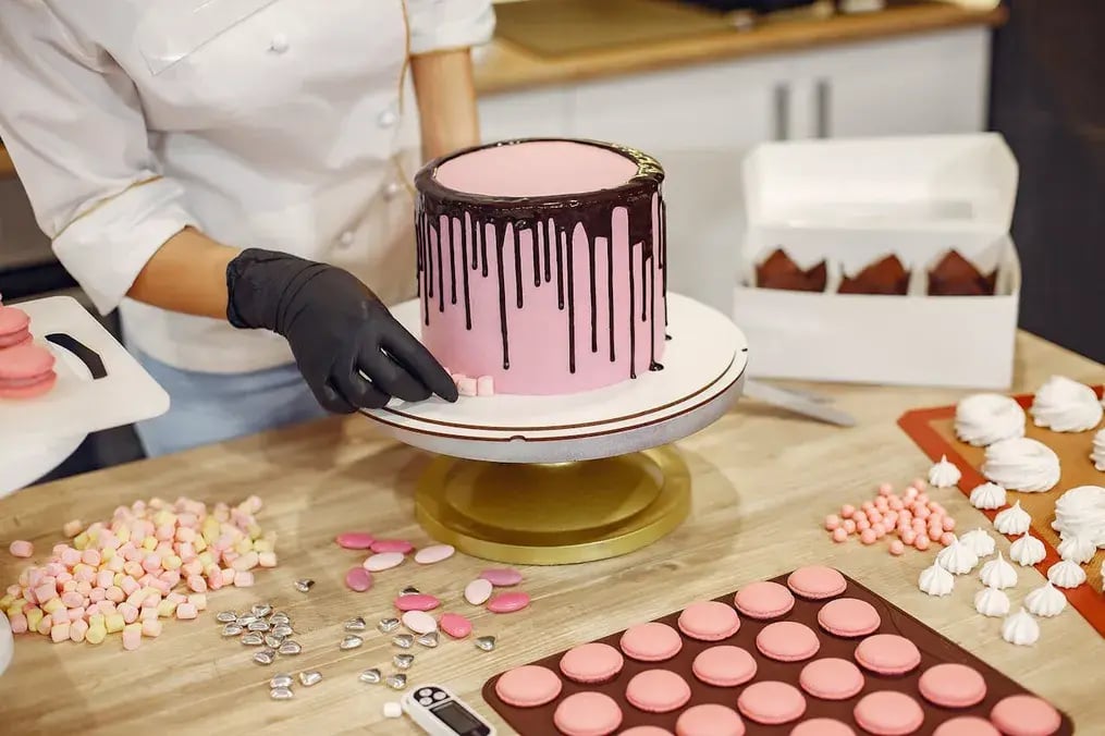 Drip Decorate the Cake