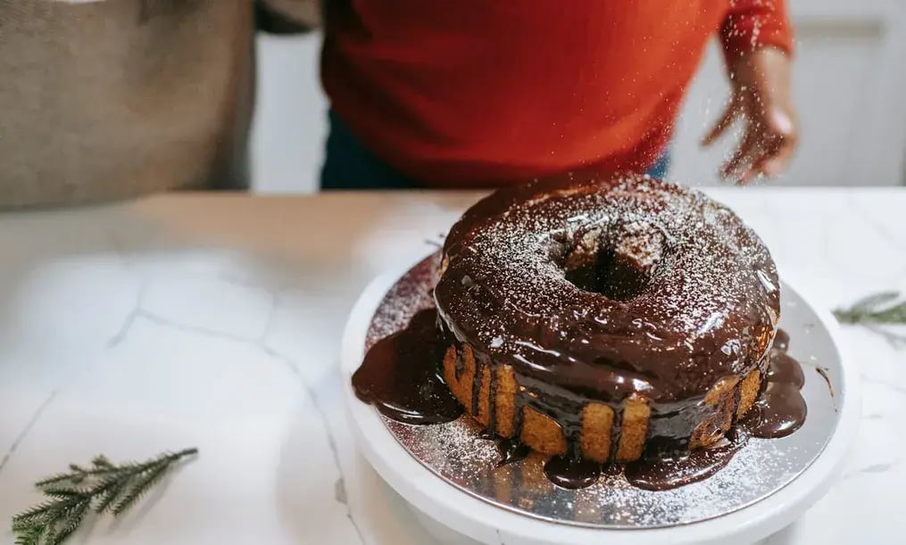 Filled Cupcakes with Ganache Surprise