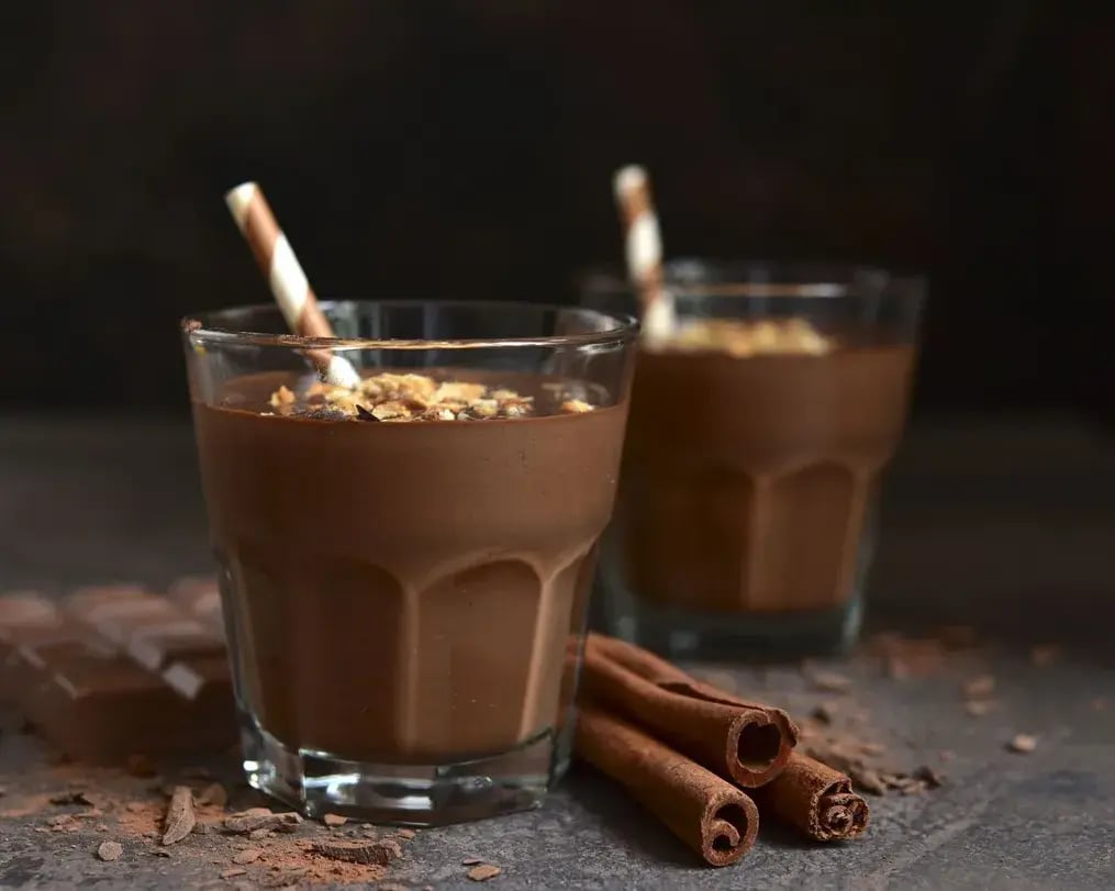 thick chocolate lassi