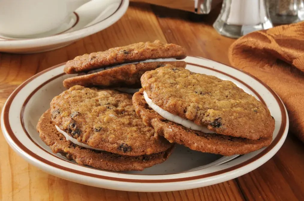 Chocolate Meets Tradition: How to Decorate Shirini Parsi Cookies for Special Occasions - Chocolate Sandwich Cookies