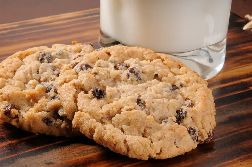Chocolate Meets Tradition: How to Decorate Shirini Parsi Cookies for Special Occasions - Festive Chocolate Patterns