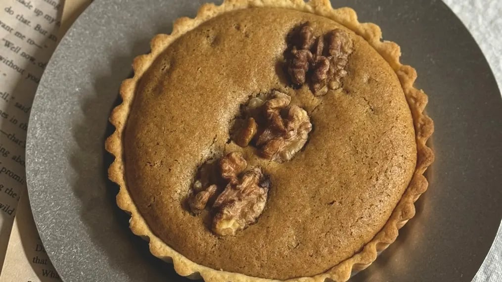 Chocolate Peanut Pie with Walnut Base
