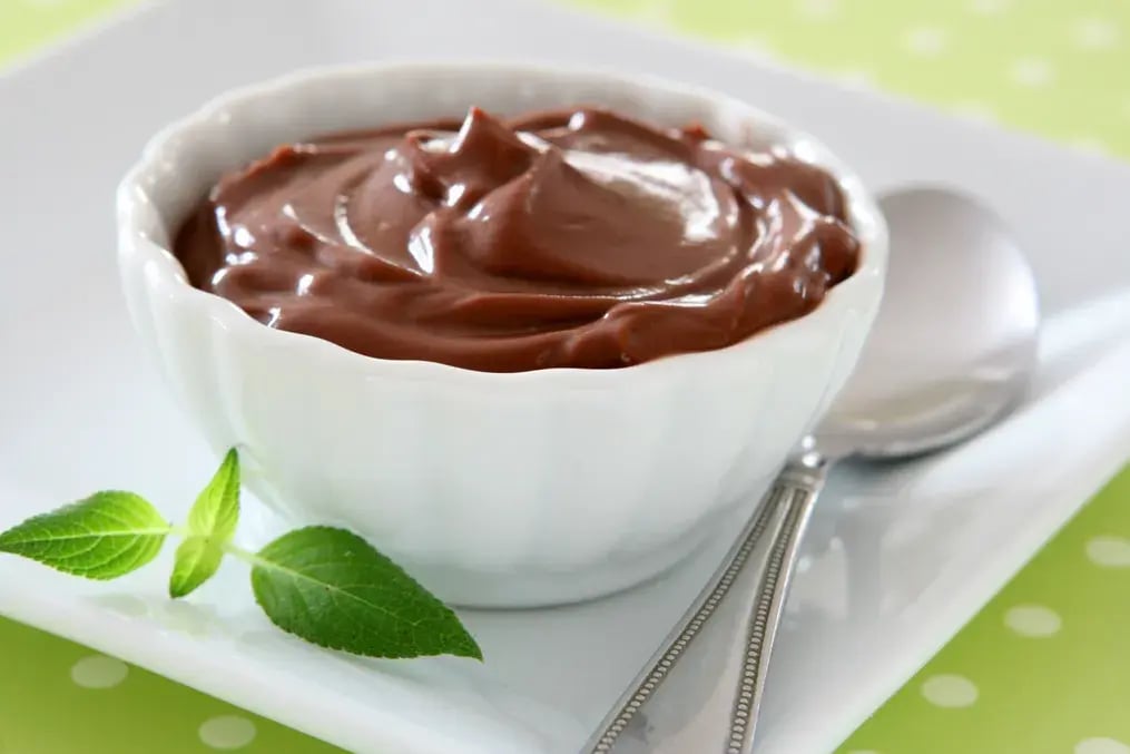 chocolate pudding in bowls