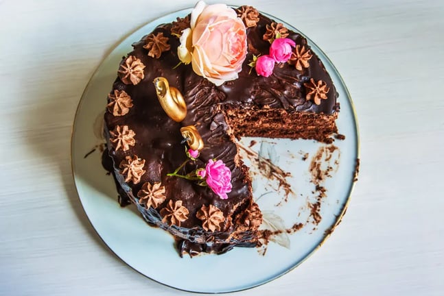 Chocolate & Roses-Infused Luxurious Desserts for Women’s Day Indulgence