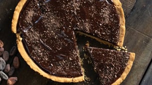 Chocolate Thanksgiving Treats From Fudge Pies to No Bake Tartlets