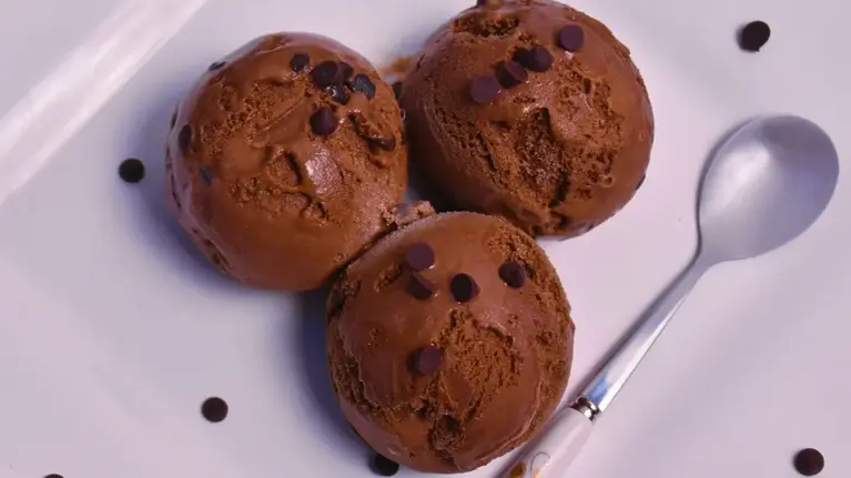 chocolate-chips-ice-cream