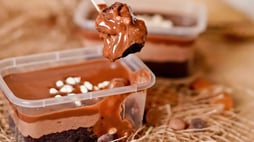 Chocolate Tub Cake Recipe: Moist Cake Layers, Chocolate Cream, Ganache, And Easy Assembly Steps