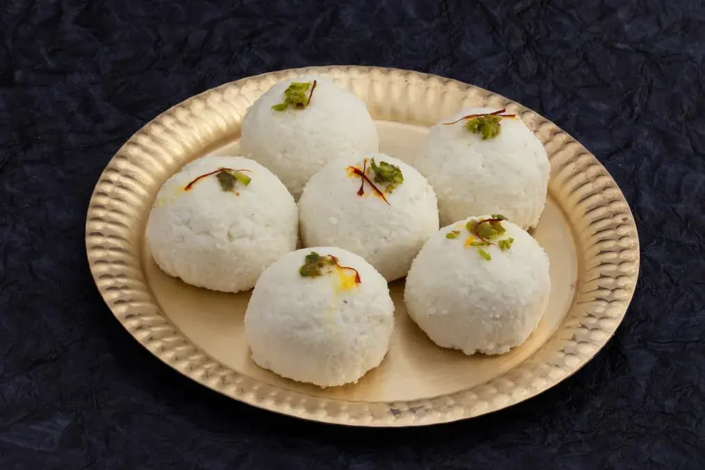 Kacha Golla (Raw Paneer Balls)