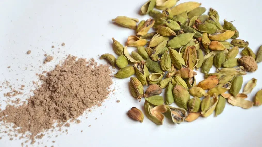 Cardamom powder