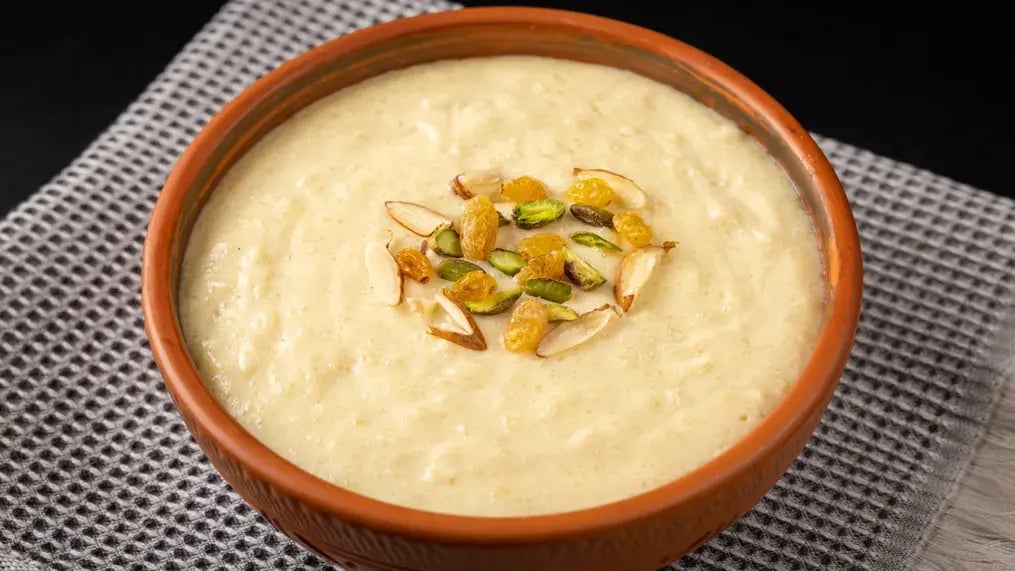 Cooling Down After Iftar: Chilled Desserts to Beat the Heat - Cardamom and Saffron Chilled Phirni